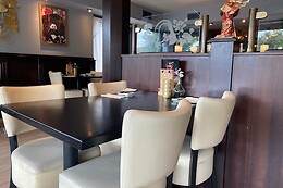 Restaurant Silver River
