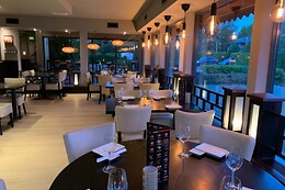 Restaurant Silver River