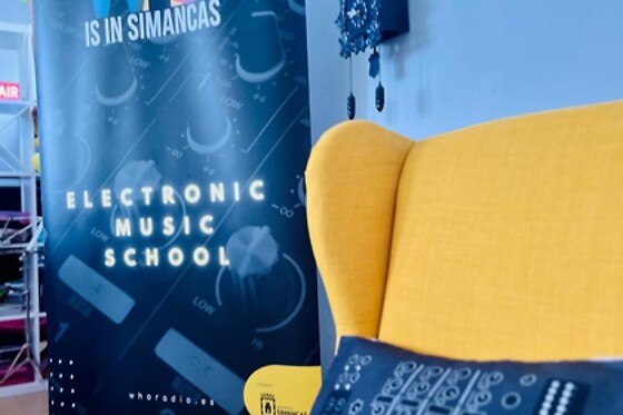WHO IS IN DA SCHOOL - photo 3