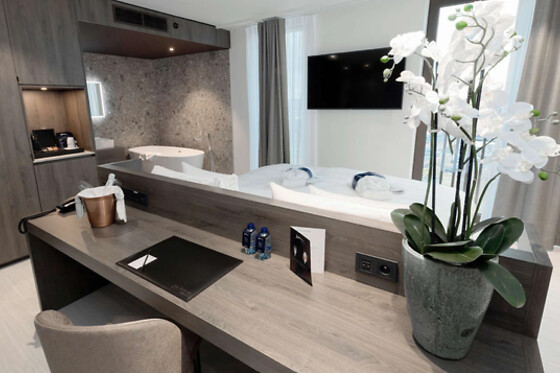 Radisson Blu Hotel Brugge - photo 2