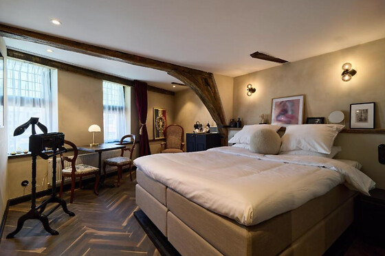 Frenchie Hotel & Restaurant - photo 1