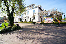 Saillant Hotel Brull