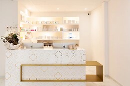 Gold Clinics