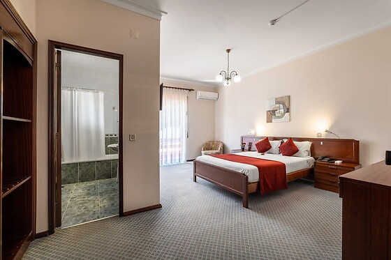 HOTEL COLMEIA - photo 4