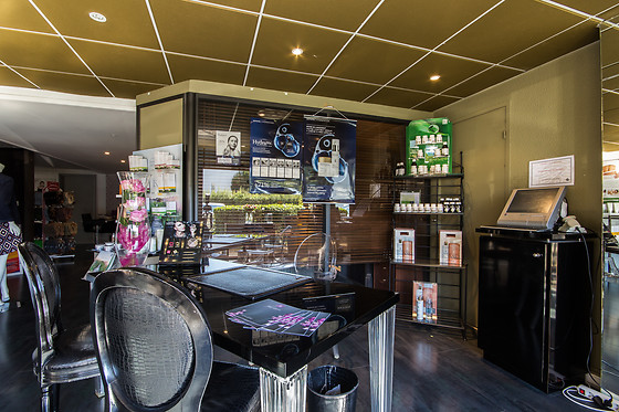 Julia Laurie's - photo 20