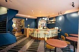P6 Antwerp Hotel