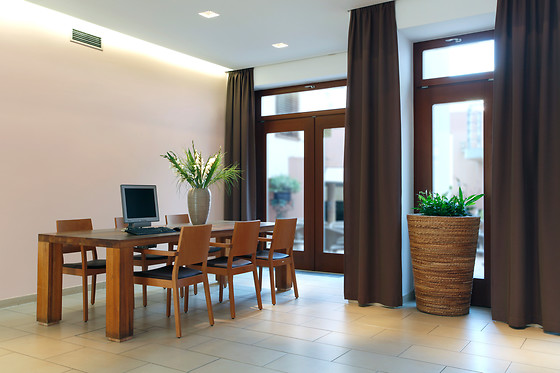 Hotel Carol - photo 8