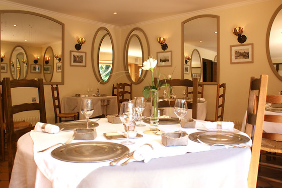Hôtel Le Petit Coq aux Champs - photo 3