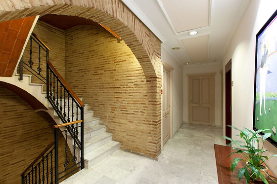 HOTEL ADHOC MONUMENTAL - photo 2
