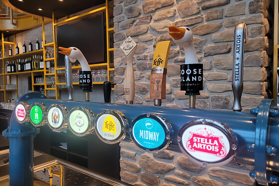 Longhorn Bar & Grill - photo 4