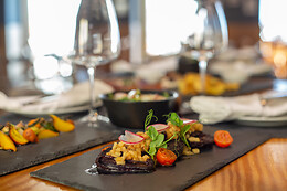 SEIS WINE BAR - GARRAFEIRA & PETISCOS