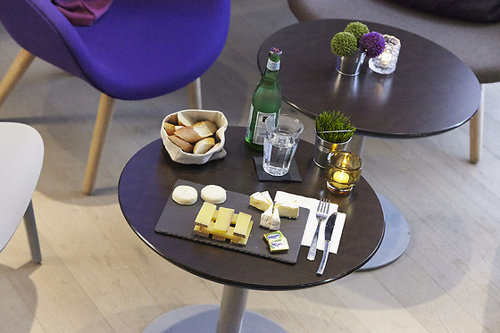 Hôtel Campanile Blanc Mesnil - photo 1