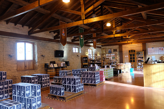 BODEGAS VEGA DEL CASTILLO - photo 0