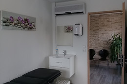 Aicha Darouiche
