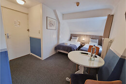 Saillant Hotel Brull
