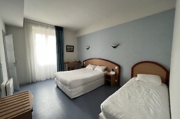 Logis Hôtel du Commerce