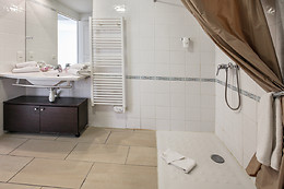 Zenitude Hotel-Résidences - Divonne les Bains - Divonne Confort ****