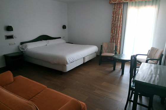 SABIÑANIGO CAMP & HOTEL - photo 2
