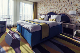 Carlton Oasis Hotel