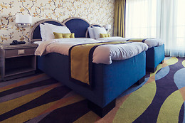 Carlton Oasis Hotel
