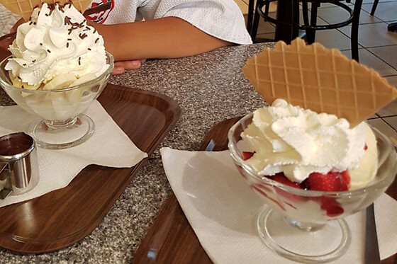 Gelato & Vino - photo 0