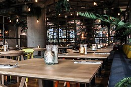 Restaurant Metro City Kitchen